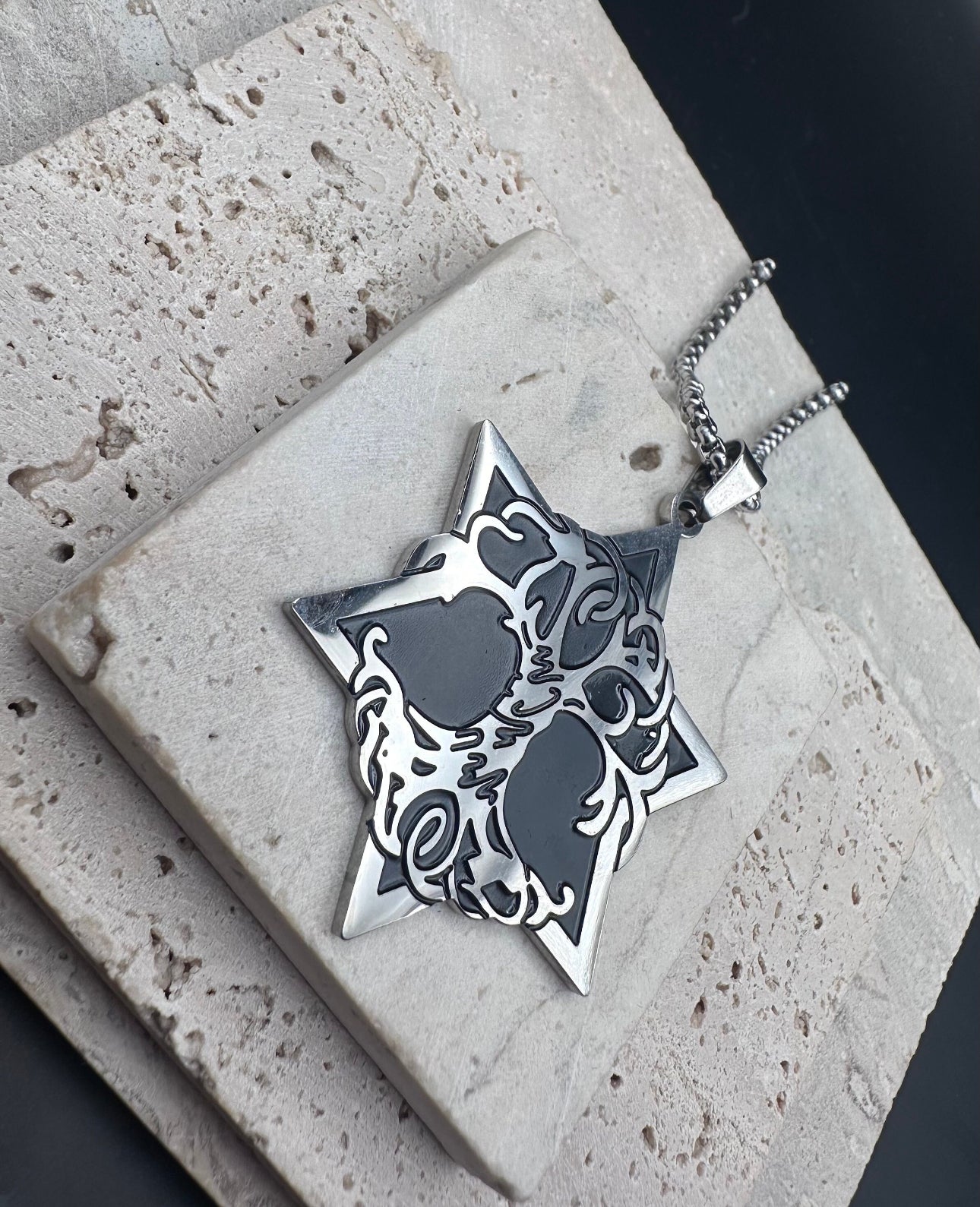 Men and Women Magen David Star of David Necklace Unisex - Silver